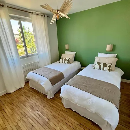 Holiday home La Maison Du Quai - Face A La Sevre Niortaise