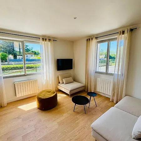 La Maison Du Quai - Face A La Sevre Niortaise Hébergement de vacances Niort