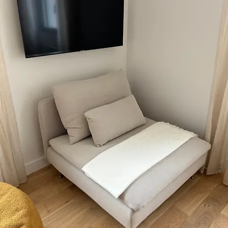 La Maison Du Quai - Face A La Sevre Niortaise *