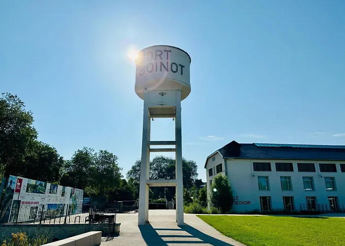 La Maison Du Quai - Face A La Sevre Niortaise Сasa de vacaciones *