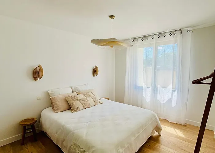 Сasa de vacaciones La Maison Du Quai - Face A La Sevre Niortaise *