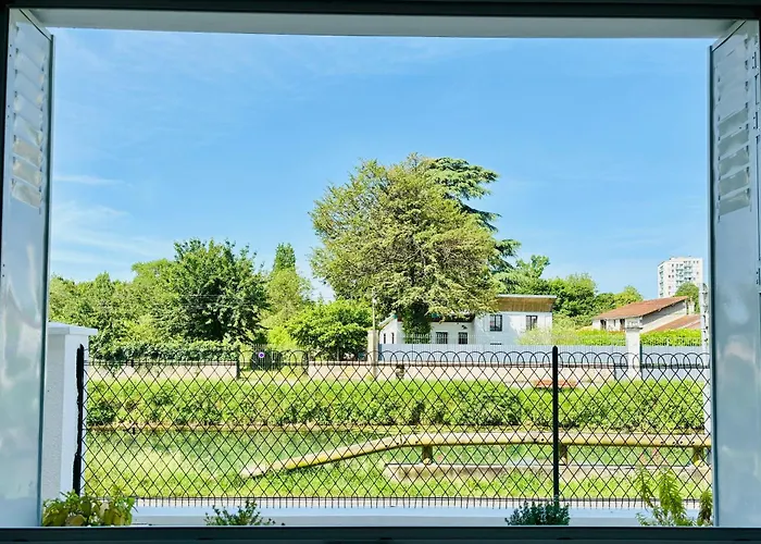 La Maison Du Quai - Face A La Sevre Niortaise Niort